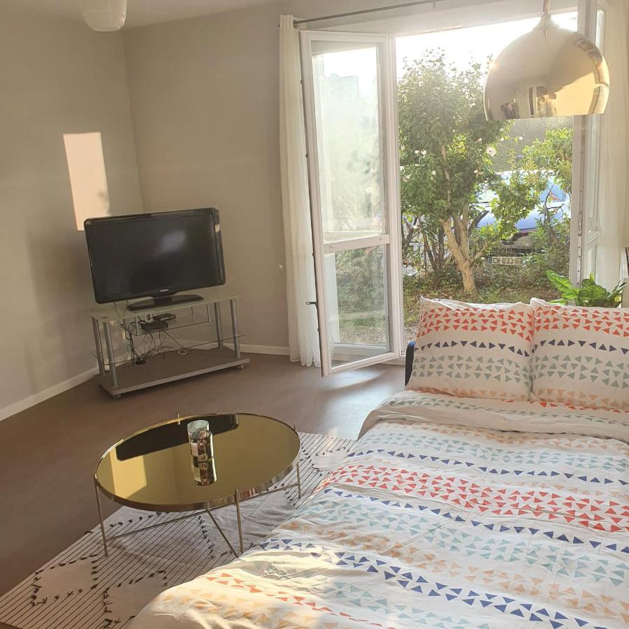 Appartement Toulouse Blagnac Aeroport Iut Parking Proche De Toutes Commodites Belle Terrasse Netflix 外观 照片